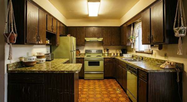 Kitchen before gut-out (service example)