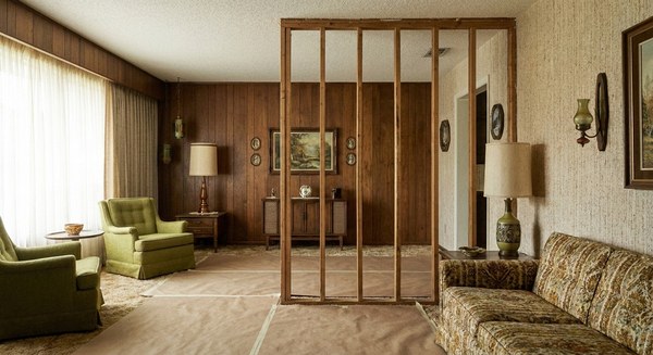 Living space after selective wall removal (service example)